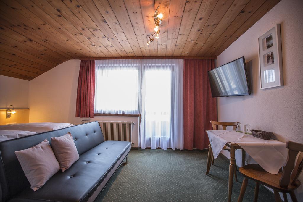 Gaestehaus-Pension Barbara Andelsbuch Bilik gambar